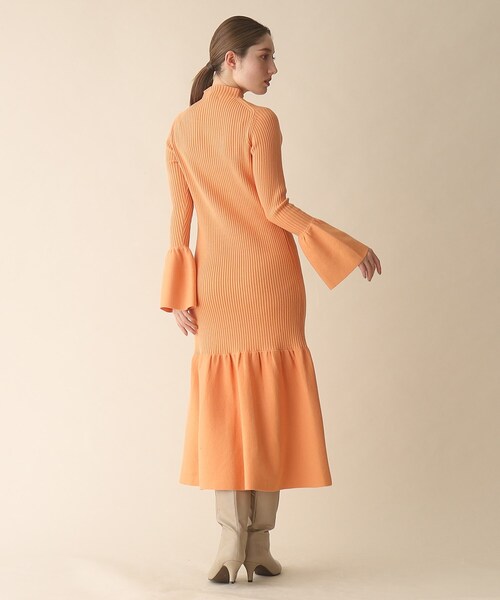 OPAQUE.CLIP（オペークドットクリップ）の「◆フレアデザインリブニットワンピース（ワンピース・レディース・ブラック/ライトオレンジ系/グレー・36/38）」の16枚目の写真