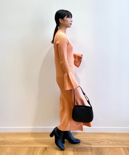 OPAQUE.CLIP（オペークドットクリップ）の「◆フレアデザインリブニットワンピース（ワンピース・レディース・ブラック/ライトオレンジ系/グレー・36/38）」の18枚目の写真