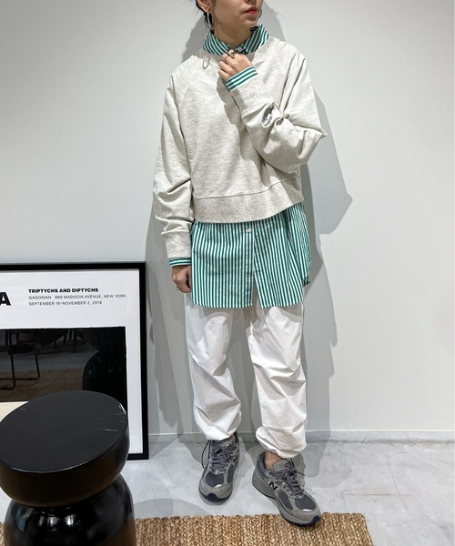 feepur(フェピュール)の「ミニ裏毛刺繍ショートスウェット(スウェット・レディース・オートミール/ホワイト/ピンク/ブラック/ブルー・MEDIUM)」の7枚目の写真