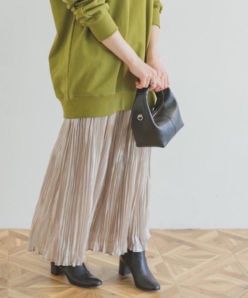 ITEMS URBANRESEARCH（アイテムズ アーバンリサーチ）の「シャイニープリーツスカート（スカート・レディース・ベージュ系その他/グリーン系その他/チャコールグレー・FREE）」の3枚目の写真