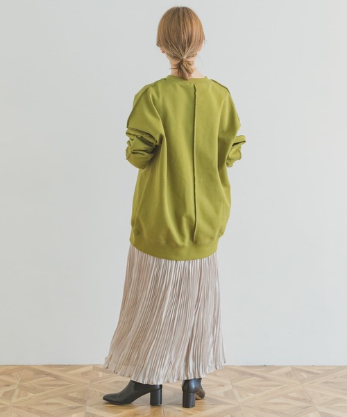 ITEMS URBANRESEARCH（アイテムズ アーバンリサーチ）の「シャイニープリーツスカート（スカート・レディース・ベージュ系その他/グリーン系その他/チャコールグレー・FREE）」の8枚目の写真