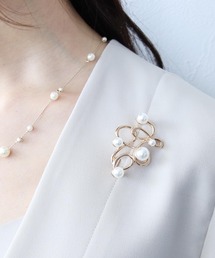 Three Four Time（スリーフォータイム）の「モノグラムパールブローチ【フォーマル/入卒/パーティ/セレモニー】（ブローチ/コサージュ）」