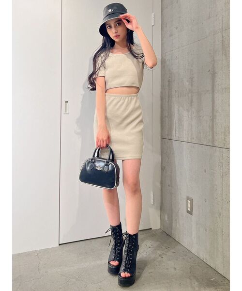 GYDA(ジェイダ)の「2WAYデザインハーフスリーブテレコワンピース(ワンピース・レディース・アイボリー/ブラック/グリーン・FREE)」の12枚目の写真