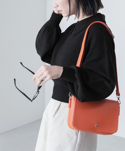 BONLECILL(ボンルシール)の「ポコポコ編み ボリュームスリーブ ニットポロクロップドプルオーバー(ニット/セーター・レディース・アイボリー/オレンジ/ブルー/ブラック/レッド/グレー・FREE)」の10枚目の写真