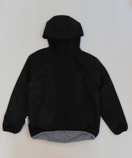 libelle more(リベル モア)の「《防風・撥水加工》軽量、配色使いマウンテンパーカー(マウンテンパーカー・レディース・グレイッシュベージュ/アイボリー/チャコールグレー・L/M)」の8枚目の写真