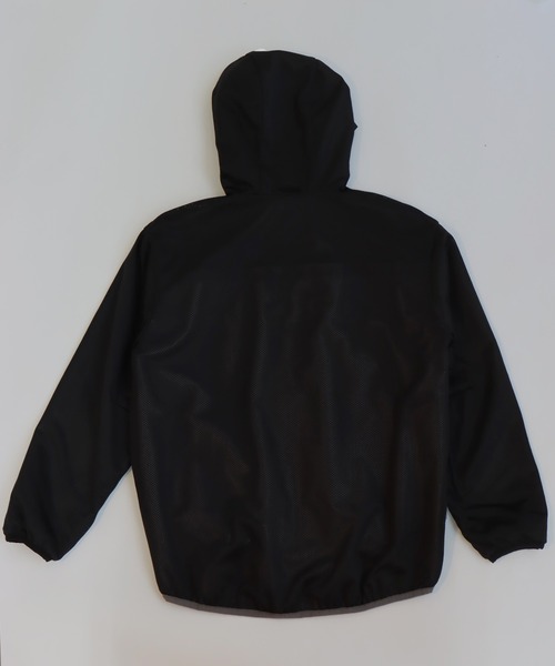 libelle more(リベル モア)の「《防風・撥水加工》軽量、配色使いマウンテンパーカー(マウンテンパーカー・レディース・グレイッシュベージュ/アイボリー/チャコールグレー・L/M)」の9枚目の写真