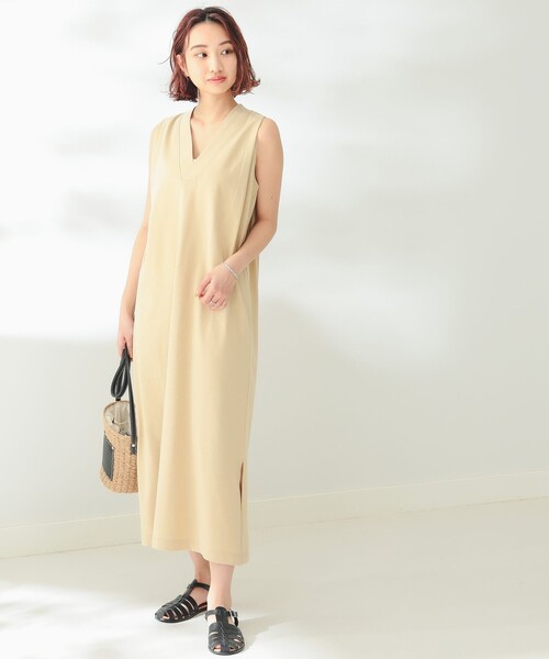 B:MING by BEAMS（ビーミングバイビームス）の「B:MING by BEAMS / Vネック マキシ ワンピース（ワンピース・レディース・ベージュ/カーキ/ブラック・FREE）」の21枚目の写真