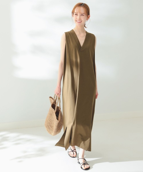 B:MING by BEAMS（ビーミングバイビームス）の「B:MING by BEAMS / Vネック マキシ ワンピース（ワンピース・レディース・ベージュ/カーキ/ブラック・FREE）」の3枚目の写真