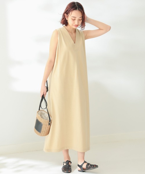 B:MING by BEAMS（ビーミングバイビームス）の「B:MING by BEAMS / Vネック マキシ ワンピース（ワンピース・レディース・ベージュ/カーキ/ブラック・FREE）」の10枚目の写真