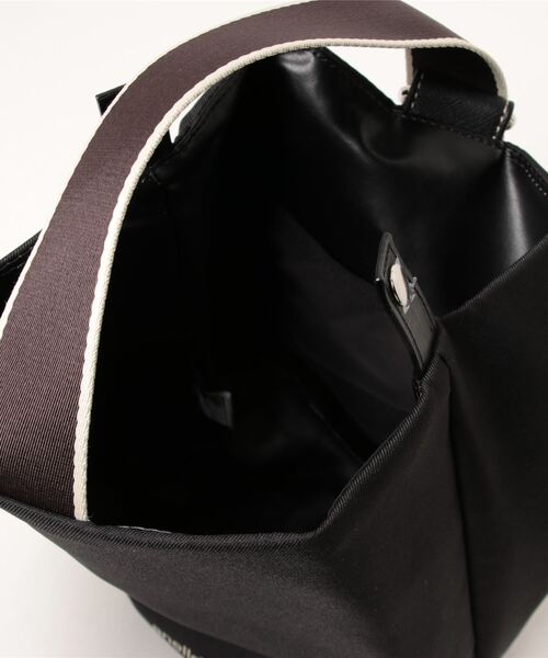 anello（アネロ）の「TRAD クロスボディバッグ（ハンドバッグ・レディース・ブラック/ベージュ・-）」の10枚目の写真