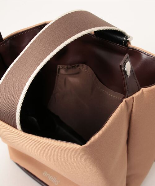 anello（アネロ）の「TRAD クロスボディバッグ（ハンドバッグ・レディース・ブラック/ベージュ・-）」の5枚目の写真