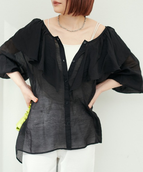 natural couture(ナチュラルクチュール)の「Vあきフリルシアーブラウス(シャツ/ブラウス・レディース・オフホワイト/ブラック/オレンジ・FREE)」の16枚目の写真
