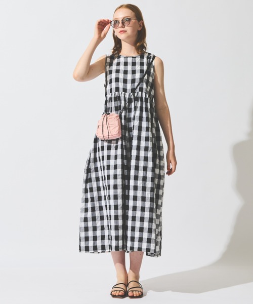 タグ付き未使用♪メルロー merlot 着回しリバーシブル！コットン100%ウエスト切り替えマキシ丈ギャザーワンピ♪ merlot（ブルゾン）のフリマアイテム一覧