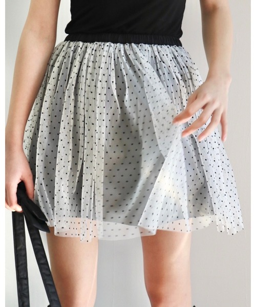 epine（エピヌ）の「tulle mini skirt（スカート・レディース・ブラック×ベージュ/ホワイト×ブラック/アニマル・FREE）」の4枚目の写真