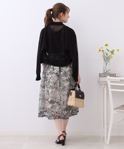 couture brooch（クチュールブローチ）の「◆【夏コーデに欠かせない、シアーカーデ。】LEVITA ダブルフェイクパールカーディガン（カーディガン/ボレロ・レディース・ピンク系/グレー/オフホワイト/ブラック・38/42）」の12枚目の写真