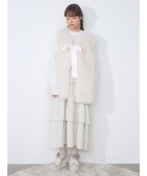 merry jenny（メリージェニー）の「floralストレッチレースtops（Tシャツ/カットソー・レディース・オフホワイト/ライトブルー/アイボリー・FREE）」の8枚目の写真