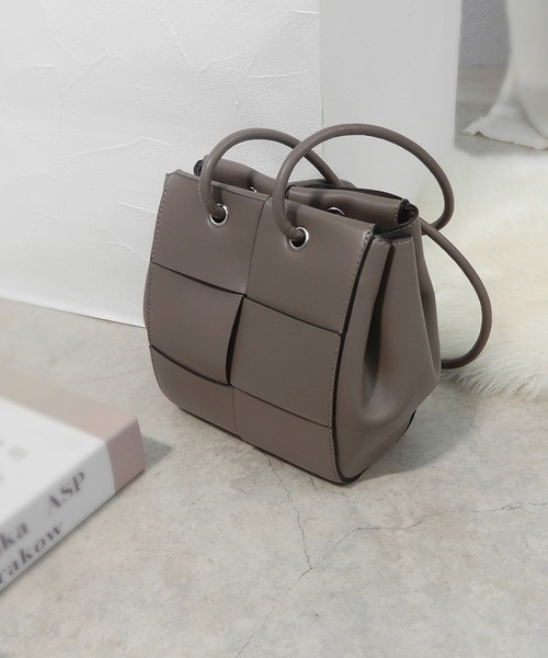 minia(ミニア)の「ブレイドミニバッグ(ハンドバッグ・レディース・アイボリー/ブラック/モカ・FREE)」の3枚目の写真