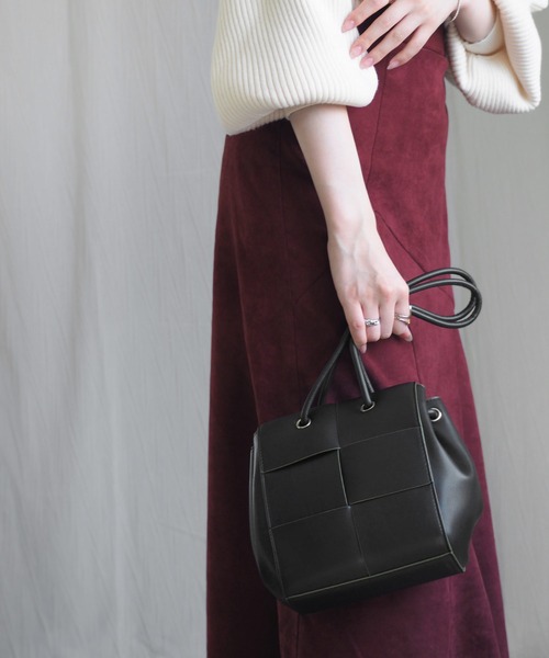 minia(ミニア)の「ブレイドミニバッグ(ハンドバッグ・レディース・アイボリー/ブラック/モカ・FREE)」の22枚目の写真