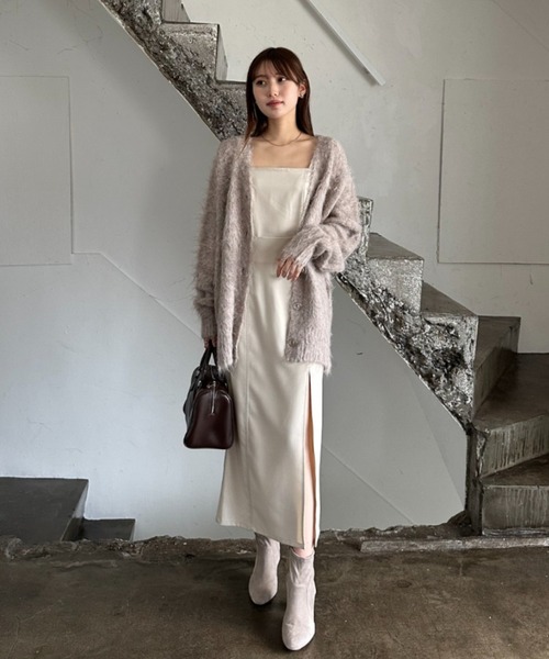 EPIMI E'PIMMY（エピミエピミー）の「【ハンドウォッシャブル】シャギーVネックオーバーカーディガン（カーディガン/ボレロ・レディース・ブラック/ベージュ/ネイビー/オフホワイト/イエロー・MEDIUM）」の6枚目の写真