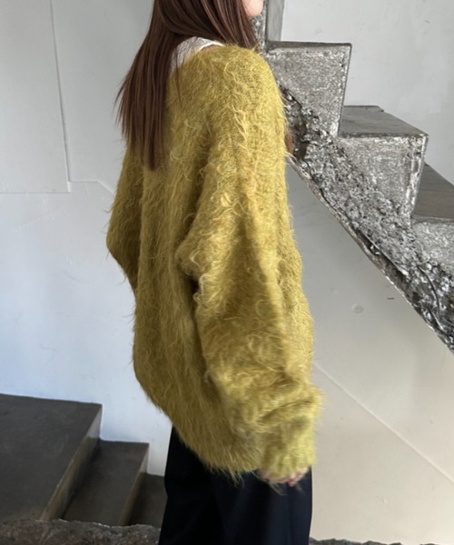 EPIMI E'PIMMY（エピミエピミー）の「【ハンドウォッシャブル】シャギーVネックオーバーカーディガン（カーディガン/ボレロ・レディース・ブラック/ベージュ/ネイビー/オフホワイト/イエロー・MEDIUM）」の16枚目の写真