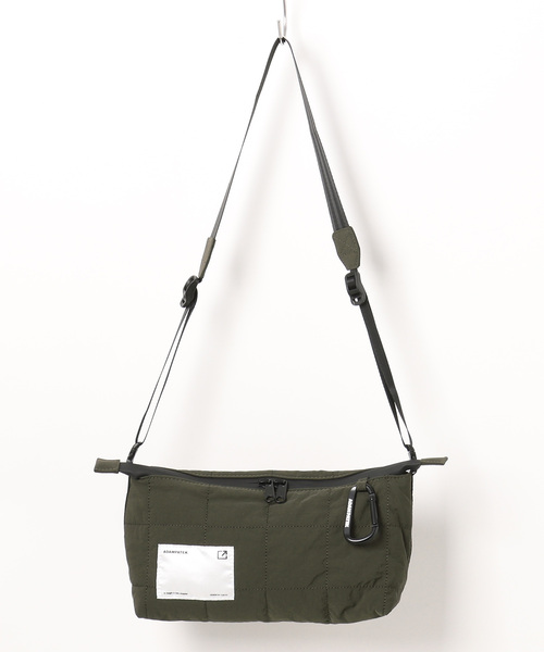 ADAM PATEK(アダムパテック)の「★ADAMPATEK★square quilt mini shoulder bag(ショルダーバッグ・レディース・ブルー/ホワイト/ブラック/カーキ・フリー)」の1枚目の写真