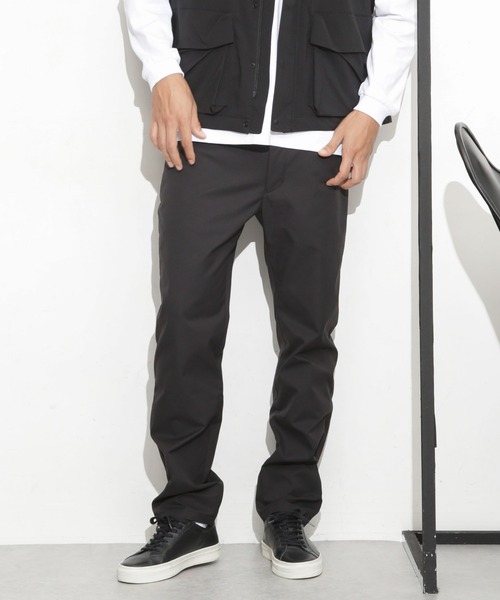 NANO universe（ナノユニバース）の「「Octa(R) CPCP(R)」スリムトラウザーズ（その他パンツ・メンズ・ベージュ/ブラック・M/S/L）」の2枚目の写真