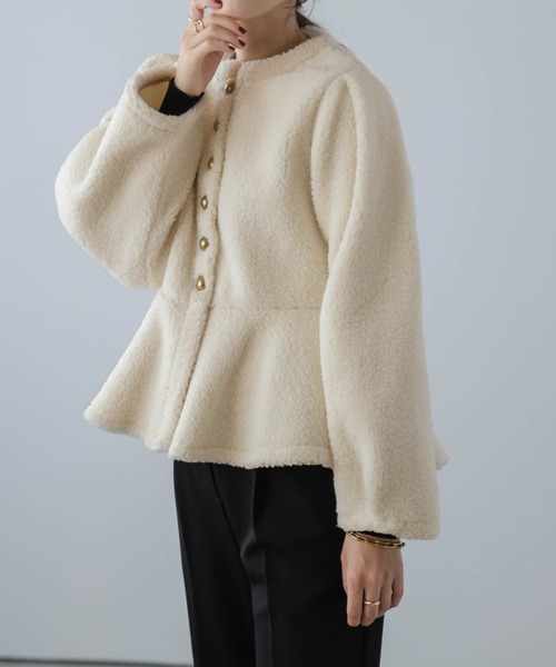 AMELY(エミリー)の「ペプラムボアジャケット(その他アウター・レディース・グレー/ブラウン/ブラック/アイボリー・L/M)」の6枚目の写真