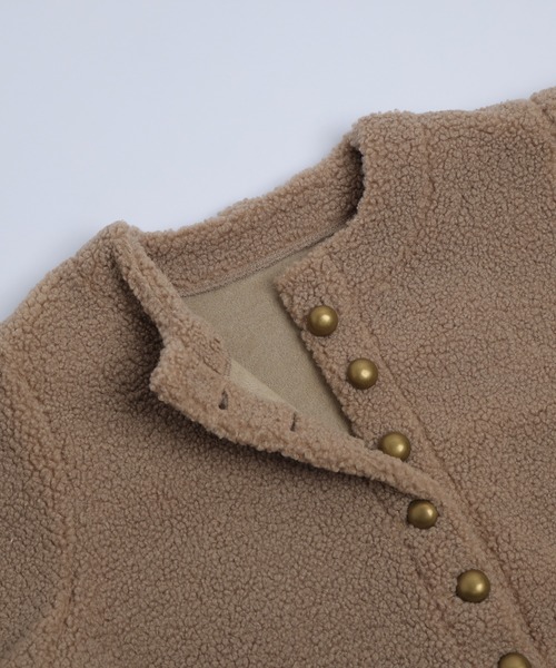 AMELY(エミリー)の「ペプラムボアジャケット(その他アウター・レディース・グレー/ブラウン/ブラック/アイボリー・L/M)」の20枚目の写真