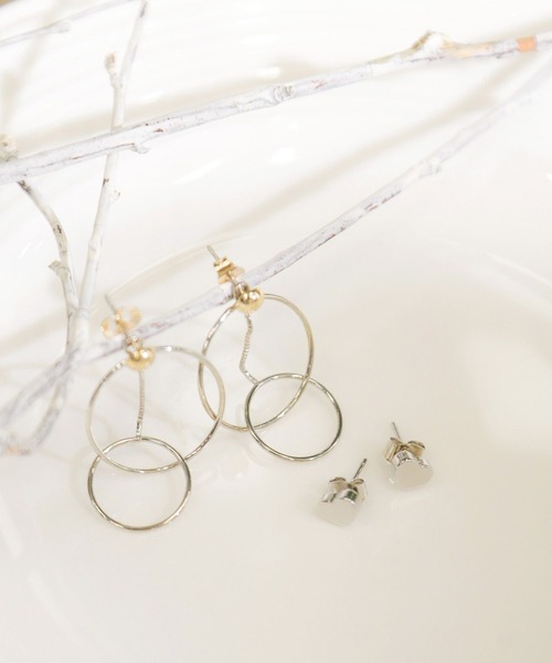 BAYFLOW（ベイフロー）の「2setフープピアス（ピアス（両耳用）・レディース・ライトグレー/イエロー・FREE）」の2枚目の写真