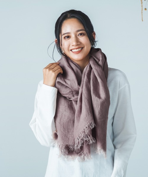 Filomo（フィローモ）の「[Filomo]リネン大判ストールUVカット（ストール/ショール・レディース・ウッド/ブラック/ミント/アッシュブラウン/キナリ/ブルーグレー/ピンク・FREE）」の5枚目の写真