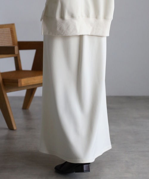 amini(アミニ)の「【セットアップ対応商品】裏起毛スウェットフレアスカート(スカート・レディース・ブラック/アイボリー・MEDIUM)」の10枚目の写真