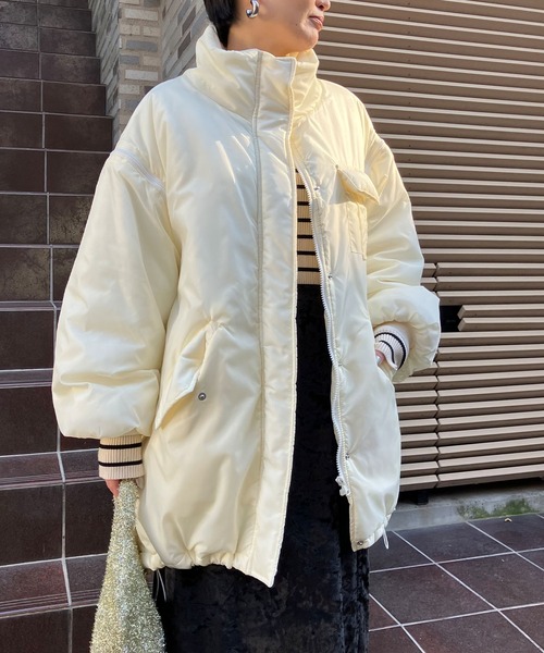 ANAP(アナップ)の「2WAYエコクラウド中綿モンスターコート(ダウンジャケット/コート・レディース・ブルー/ホワイト/スミクロ・FREE)」の4枚目の写真