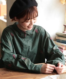葡萄畑の刺繍ブラウス
