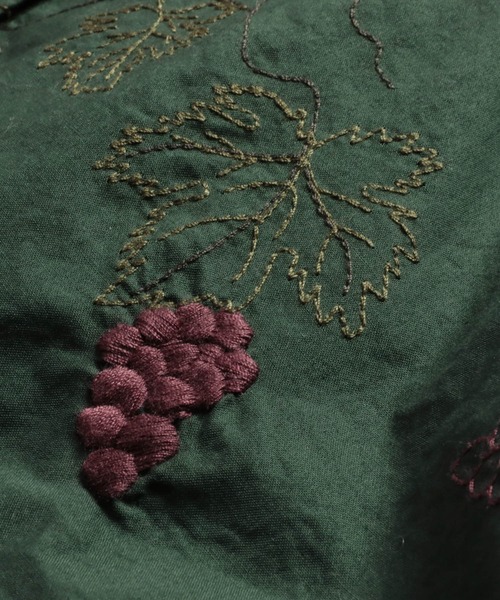 soulberry(ソウルベリー)の「葡萄畑の刺繍ブラウス(シャツ/ブラウス・レディース・グリーン・LL/M/L)」の8枚目の写真