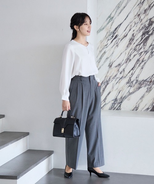 GLOBAL WORK（グローバルワーク）の「お手入れらくらく2WAYアクセ付きブラウス/970921（シャツ/ブラウス・レディース・ブラック/ライトグレー/オフホワイト・MEDIUM/LARGE）」の14枚目の写真