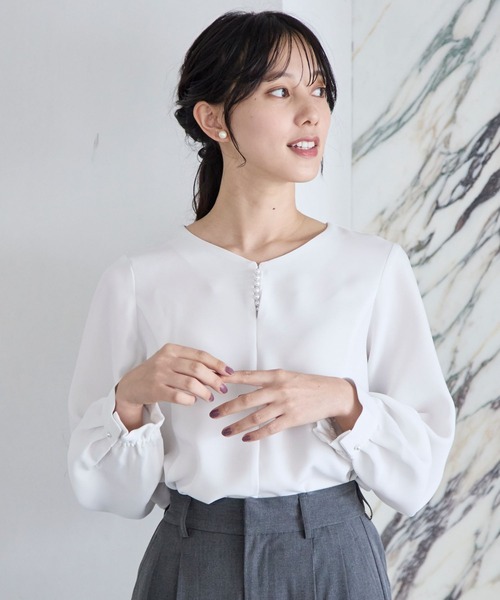 GLOBAL WORK（グローバルワーク）の「お手入れらくらく2WAYアクセ付きブラウス/970921（シャツ/ブラウス・レディース・ブラック/ライトグレー/オフホワイト・MEDIUM/LARGE）」の17枚目の写真