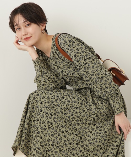 N.(N. Natural Beauty Basic)(エヌエヌナチュラルビューティーベーシック)の「◆フラワープリントラグランワンピース(ワンピース・レディース・オリーブ/オフホワイト・MEDIUM)」の2枚目の写真