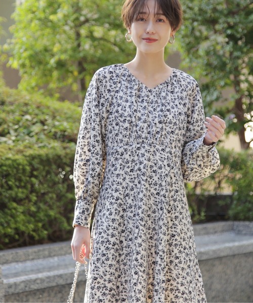 N.(N. Natural Beauty Basic)(エヌエヌナチュラルビューティーベーシック)の「◆フラワープリントラグランワンピース(ワンピース・レディース・オリーブ/オフホワイト・MEDIUM)」の4枚目の写真