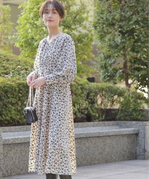 N.(N. Natural Beauty Basic)(エヌエヌナチュラルビューティーベーシック)の「◆フラワープリントラグランワンピース(ワンピース・レディース・オリーブ/オフホワイト・MEDIUM)」の9枚目の写真