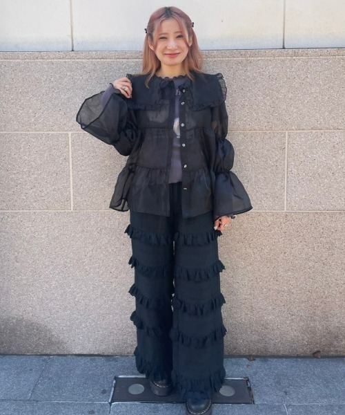 Candy Stripper(キャンディストリッパー)の「FRILL COLLAR SEE THROUGH ブラウス(シャツ/ブラウス・レディース・オフホワイト/ライトブルー/ブラック・2)」の16枚目の写真