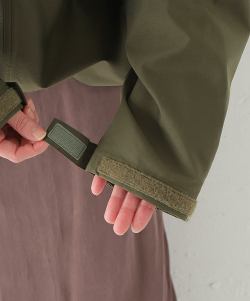SLOBE IENA(スローブイエナ)の「《追加》【THE NORTH FACE/ザ・ノース・フェイス】 COMPACT ジャケット(その他アウター・レディース・ブラック・FREE)」の18枚目の写真