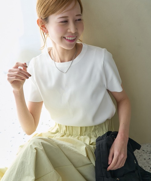 ROPE' PICNIC(ロペピクニック)の「【新色追加】総針ハーフスリーブニットプルオーバー/UVカット・洗濯機OK・冷感(ニット/セーター・レディース・ホワイト系その他5/ブラック/レッド/ライトグレー/オフホワイト/ブルー・38)」の2枚目の写真