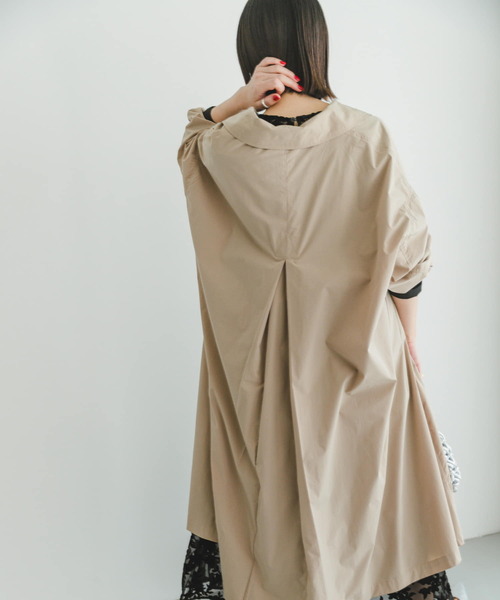 ITEMS URBANRESEARCH（アイテムズ アーバンリサーチ）の「ステンカラービッグコート（ステンカラーコート・レディース・ベージュ/ダークブラウン・FREE）」の5枚目の写真