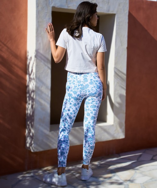 Ungrid（アングリッド）の「【ムラサキスポーツ限定】UNGRID/アングリッド  ワンポイントロゴ 水陸両用Tシャツ 541001（Tシャツ/カットソー・レディース・ホワイト/ブラック・M）」の6枚目の写真