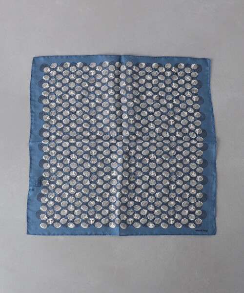 Fratelli Luigi（フラテッリルイージ）の「＜FRATELLI LUIGI＞ シフォン サークルプリント ポケットチーフ（ポケットチーフ・メンズ・ダークブラウン/ライトグレー/ライトブルー・FREE）」の10枚目の写真