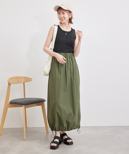 ROPE' PICNIC（ロペピクニック）の「メタルライクヤーンニットインナー（タンクトップ・レディース・ブラック/ホワイト/クリーム・38）」の8枚目の写真