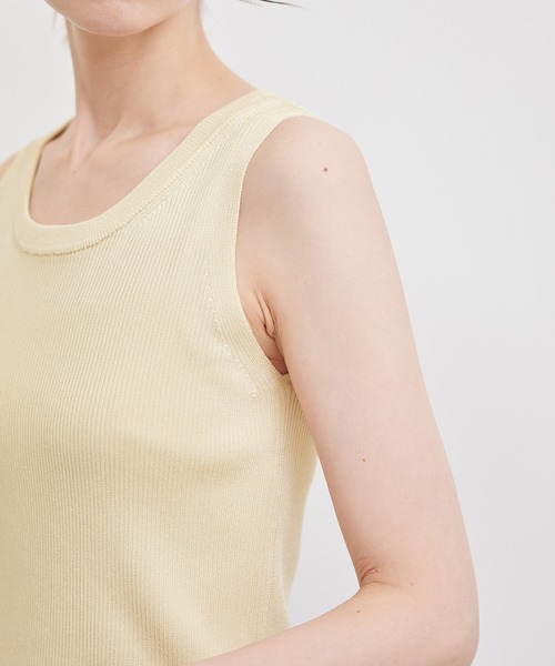 ROPE' PICNIC（ロペピクニック）の「メタルライクヤーンニットインナー（タンクトップ・レディース・ブラック/ホワイト/クリーム・38）」の12枚目の写真