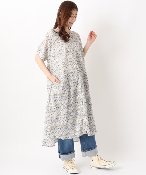 one'sterrace(ワンズテラス)の「綿ローンリップル 花柄前開きワンピース(ワンピース・レディース・アイボリー系8/ライトグレー系8/ネイビー系5・02)」の13枚目の写真