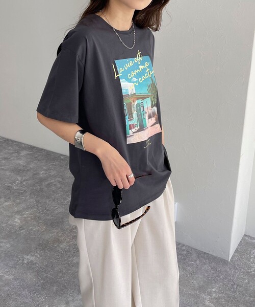 fredy emue(フレディエミュ)の「【新色登場】シルケットPHOTO Tシャツ(Tシャツ/カットソー・レディース・オフホワイト/チャコールグレー/ベビーピンク/ピンク・38)」の15枚目の写真