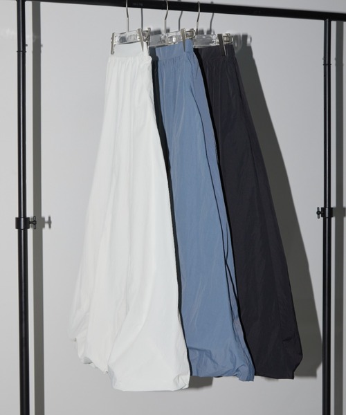 Aunt Marie's(アントマリーズ)の「ナイロンバルーンスカート(スカート・レディース・ブラック/アイボリー/ブルー・FREE)」の22枚目の写真